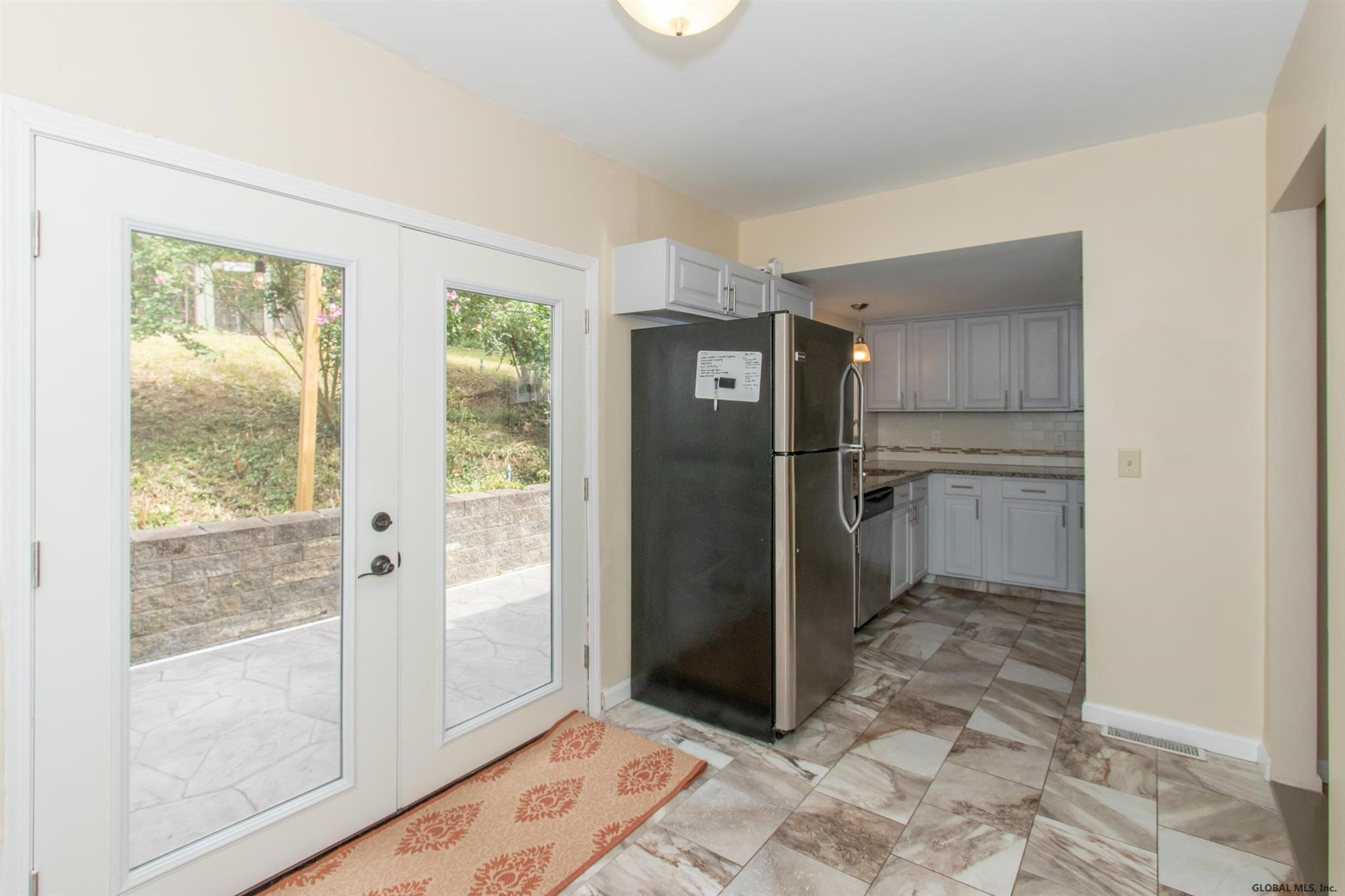 27 Beldale Road Bethlehem, NY 12159 - Photo 26 of 39 Photo 30