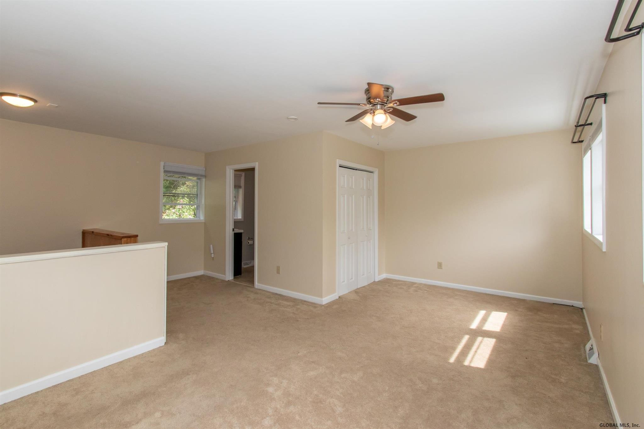 27 Beldale Road Bethlehem, NY 12159 - Photo 29 of 39 Photo 33