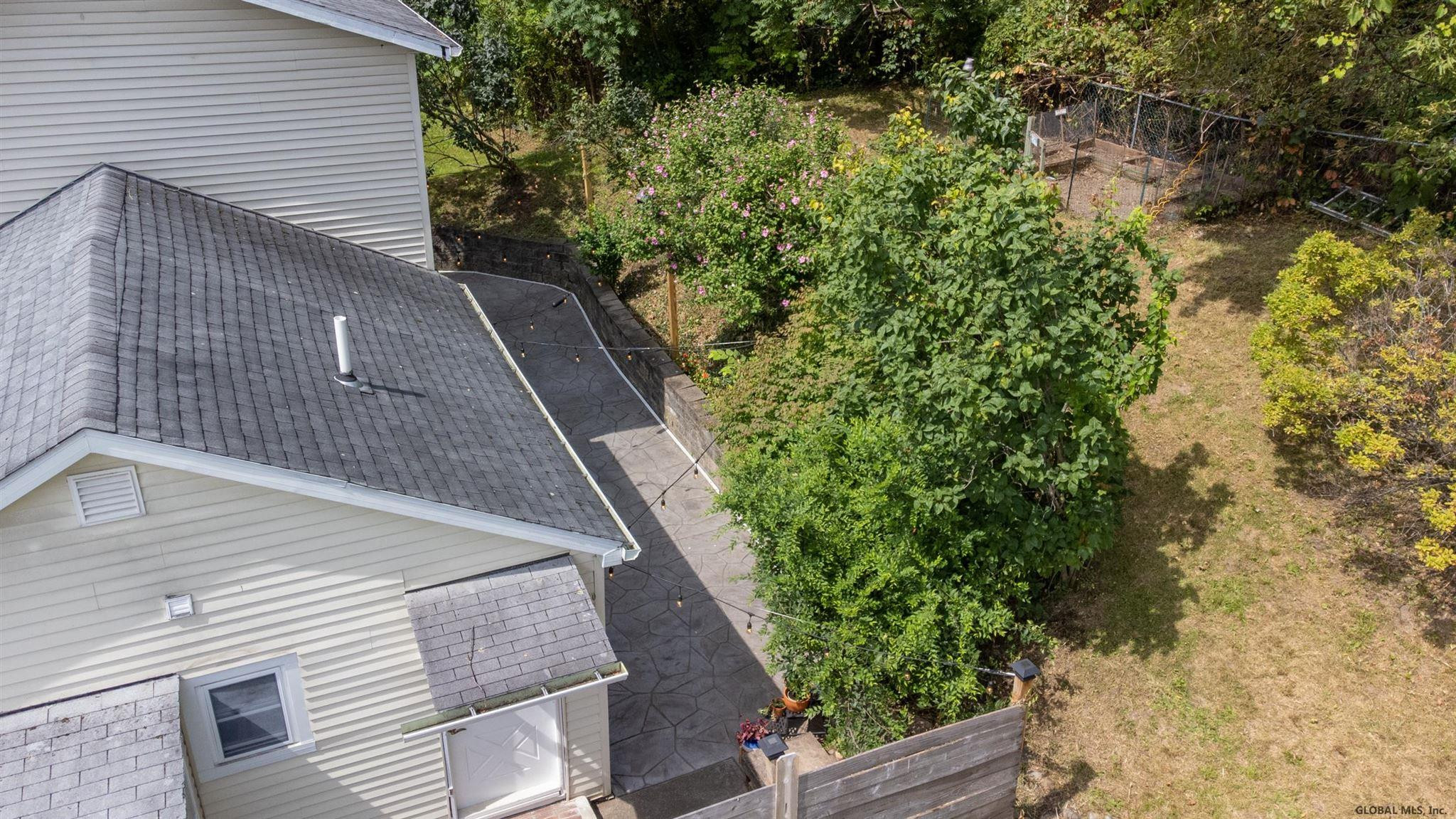 27 Beldale Road Bethlehem, NY 12159 - Photo 37 of 39 Photo 42