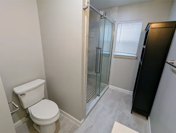 $1,295 | 4714 Oakshire Drive, Unit 2, Houston, TX 77027