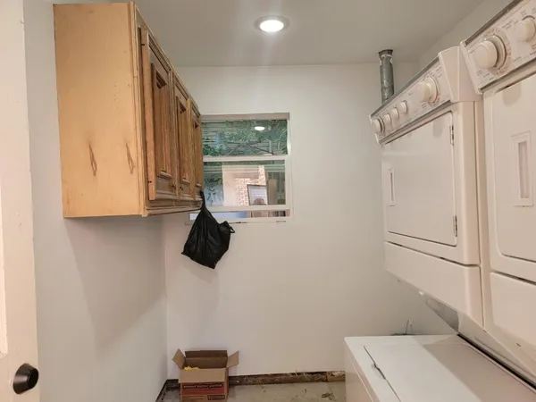 $1,295 | 4714 Oakshire Drive, Unit 2, Houston, TX 77027