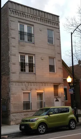 $2,100 | 840 North Damen Avenue, Unit 3F, Chicago, IL 60622