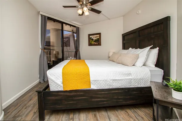 $4,300 | 60 North Beretania Street, Unit 1809, Honolulu, HI 96817