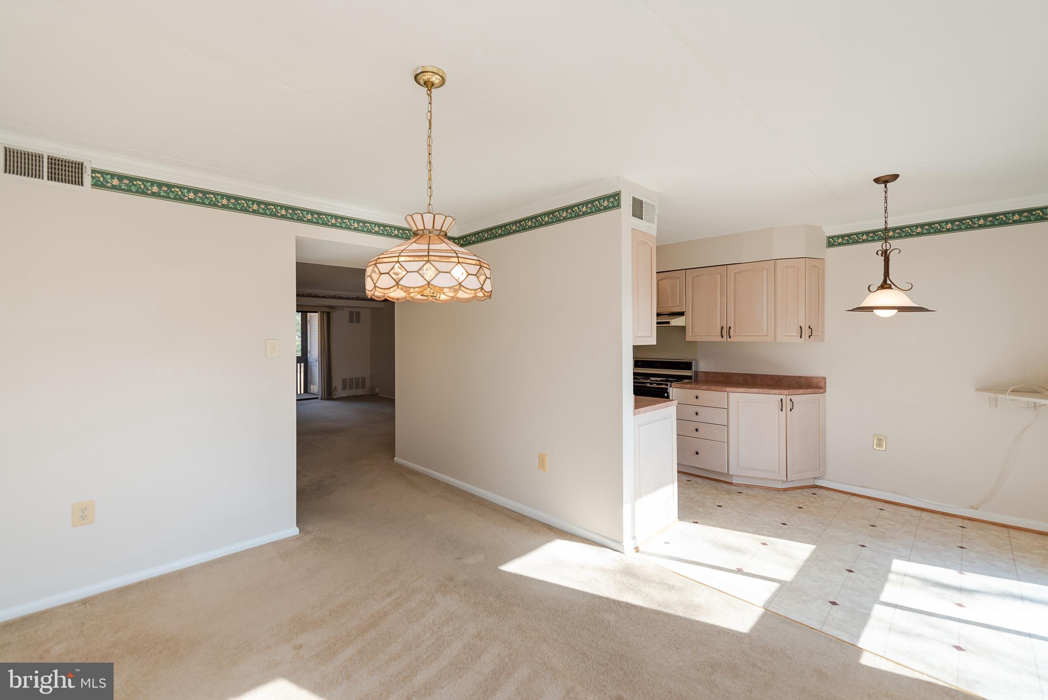 5247 West Running Brook Road, Unit 201 Columbia, MD 21044 - Photo 11 of 27 Dining Room
