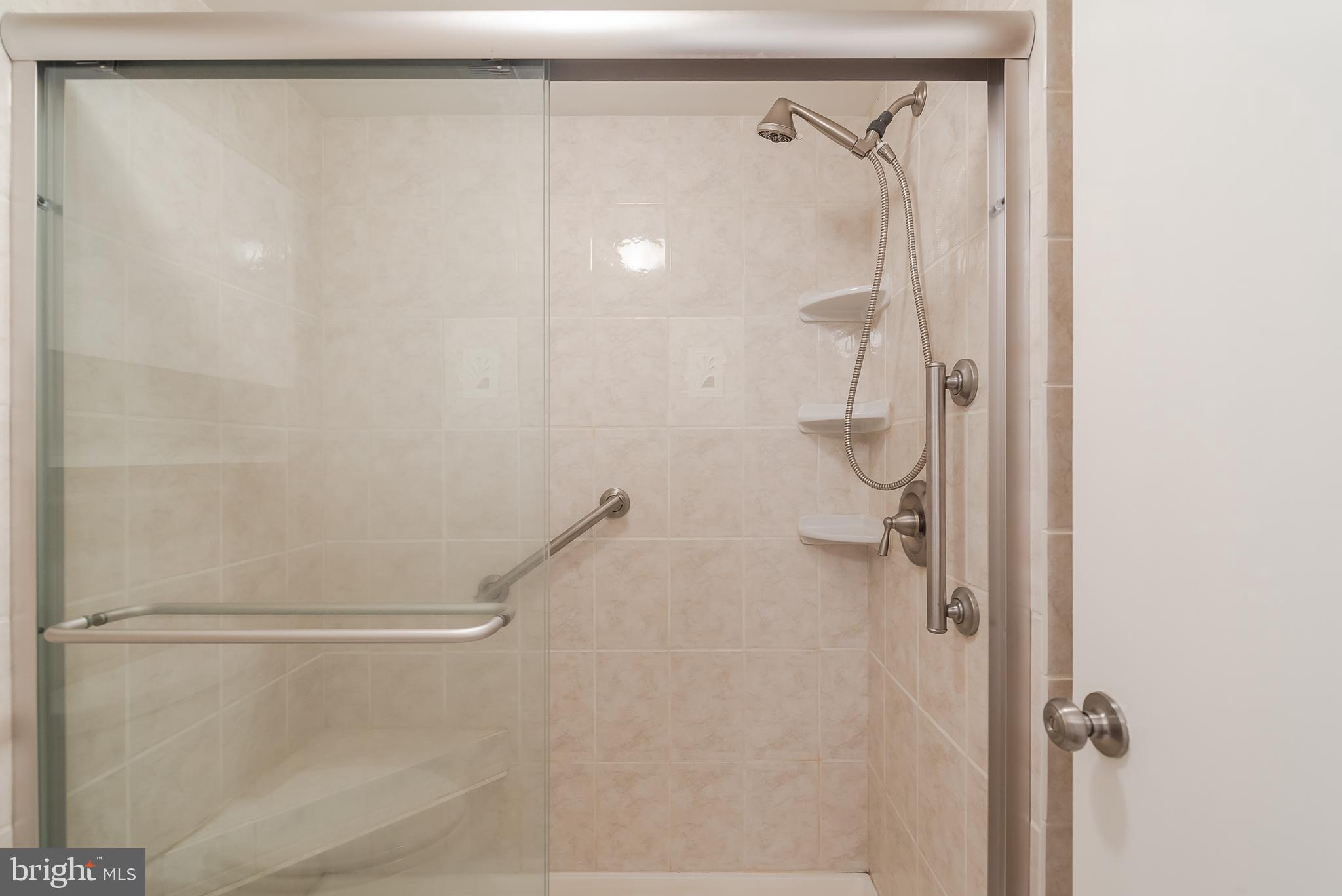 5247 West Running Brook Road, Unit 201 Columbia, MD 21044 - Photo 21 of 27 Master Bath