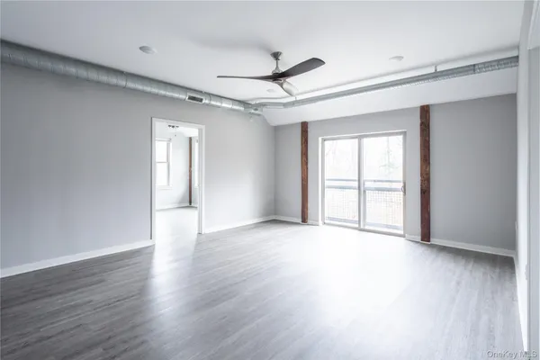 $340,000 | 128 Vineyard Avenue, Unit 209, Highland, NY 12528