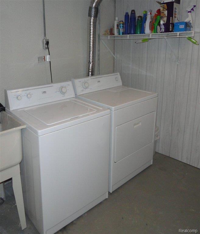 1696 Dancer Drive Rochester, MI 48307 - Photo 18 of 21 dancer laundry.JPG