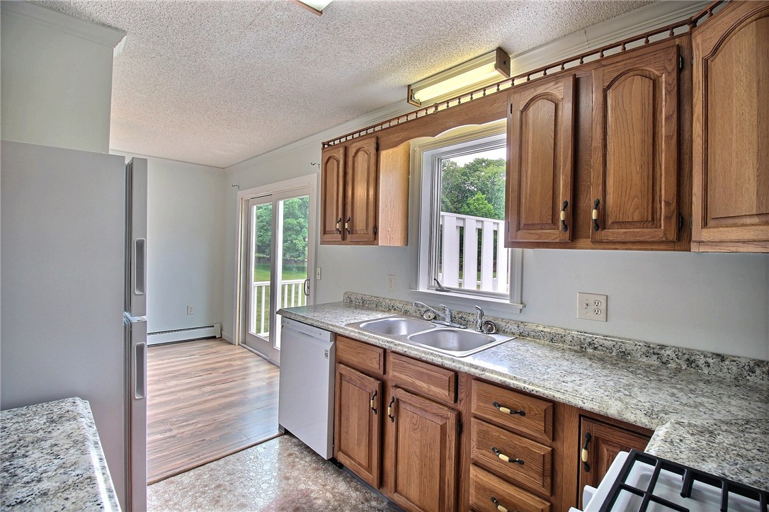 49 Springbrook Road, Unit B Westerly, RI 02891 - Photo 16 of 28