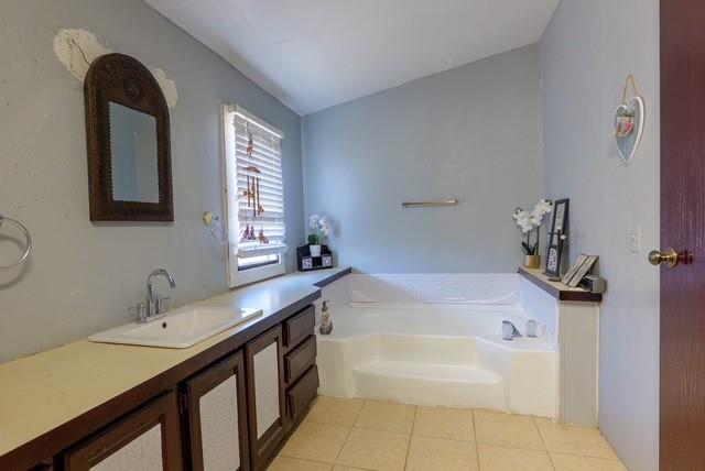 730 County Road 3708 Wills Point, TX 75169 - Photo 13 of 20