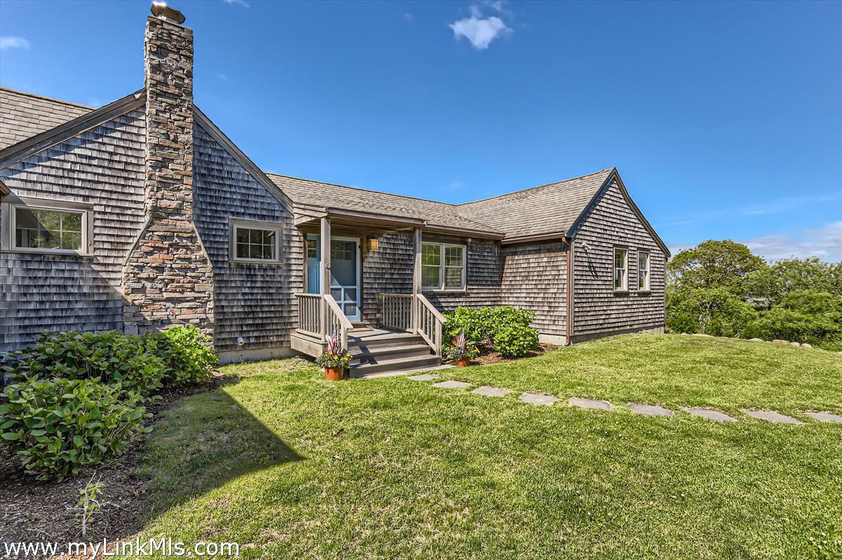 370 Lighthouse Road Aquinnah, MA 02535 - Photo 13 of 56