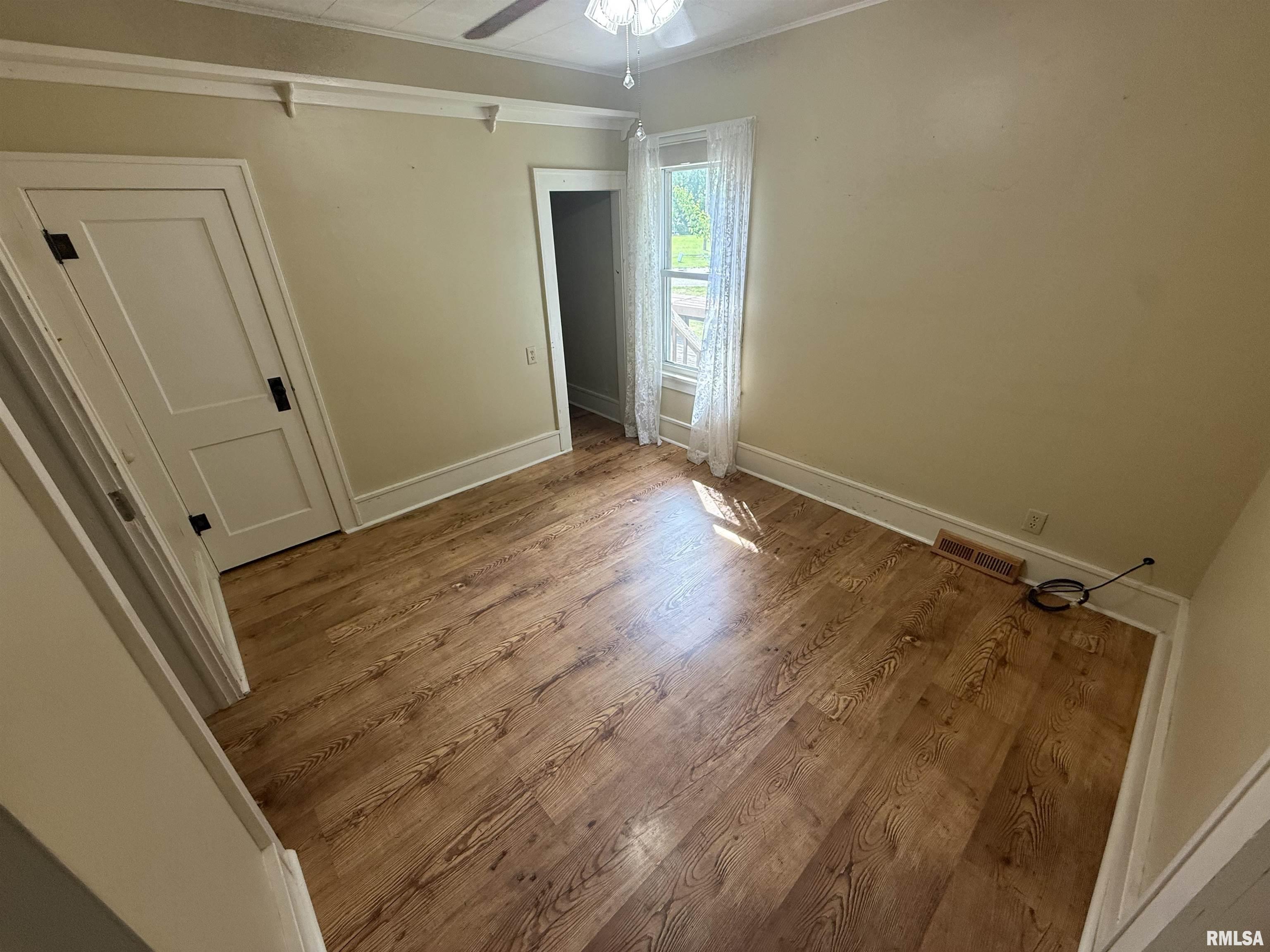 204 Southwest 7th Street Atlanta, IL 61723 - Photo 8 of 11 Gallery Image 8