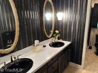 $434,900 | 3160 Shaftesbury Lane, Winston-Salem, NC 27105