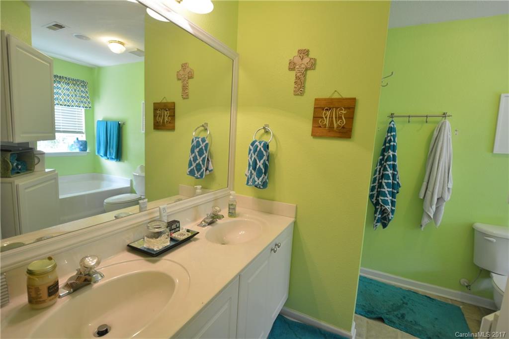 1303 Spring View Court Rock Hill, SC 29732 - Photo 8 of 24 Gallery Image 8