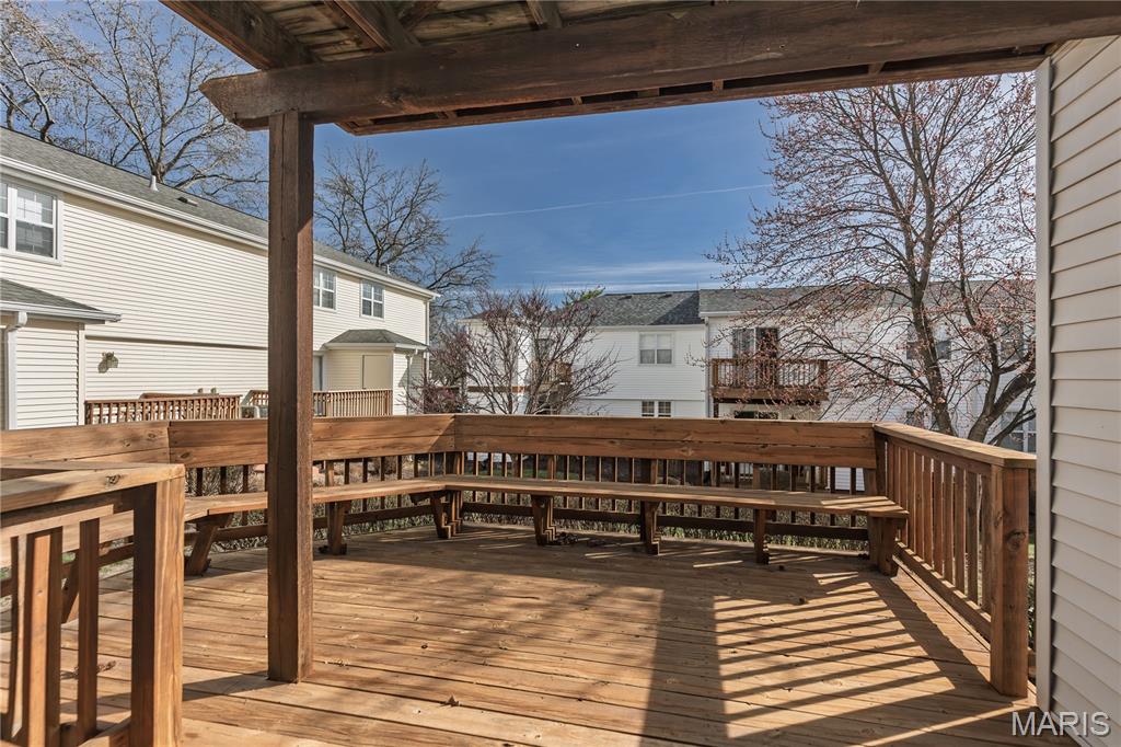 9102 Eager Road Brentwood, MO 63144 - Photo 8 of 9