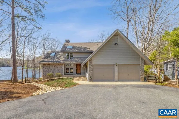 $1,150,000 | 27 Ashlawn Boulevard, Palmyra, VA 22963