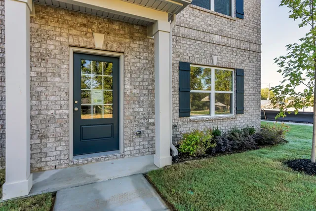 $324,990 | 114 Rosebush Lane North, Lebanon, TN 37087