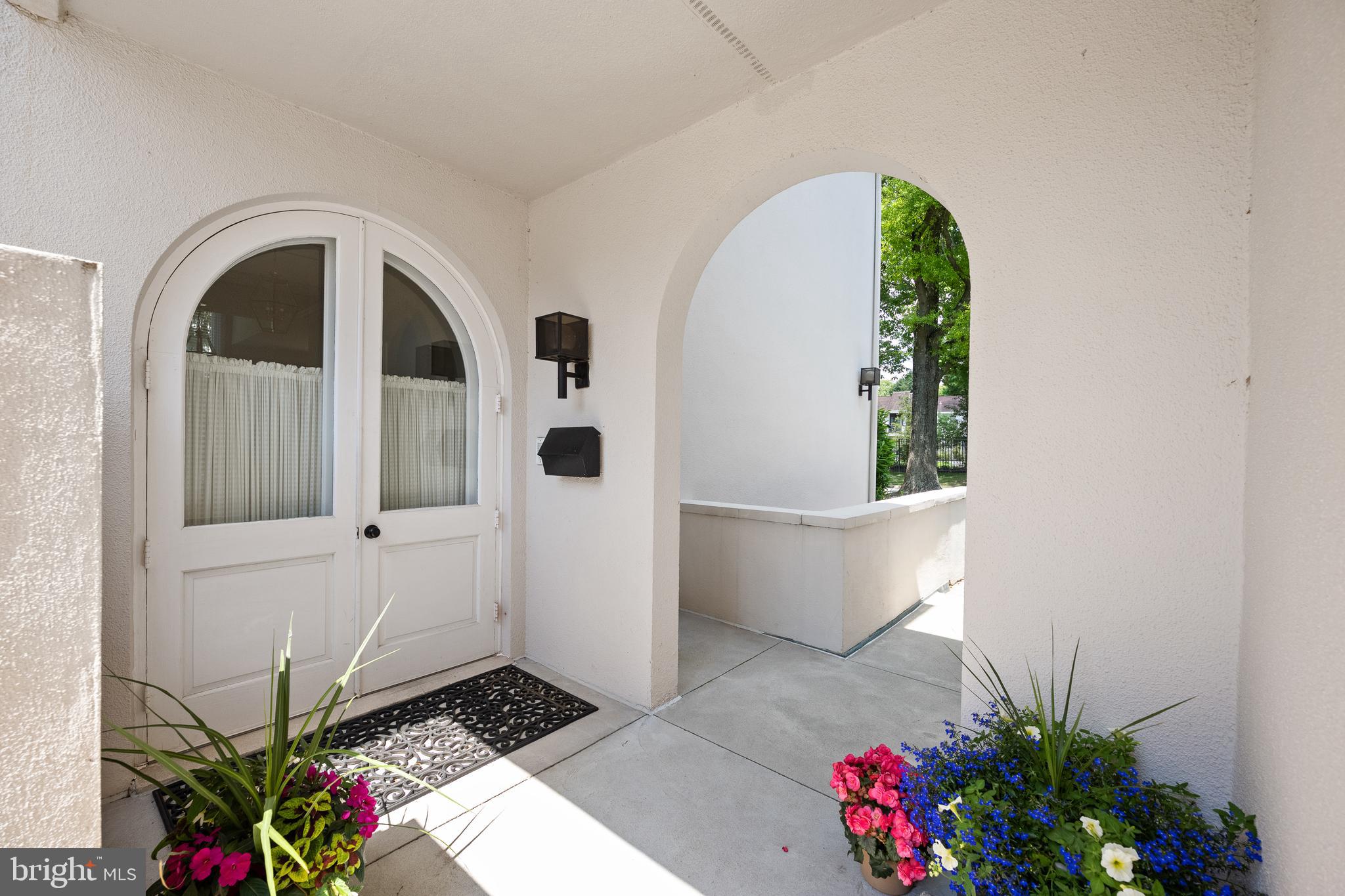 8 Brettagne Devon, PA 19333 - Photo 2 of 42