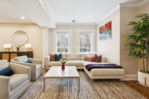 $525,000 | 2734 North Mildred Avenue, Unit G, Chicago, IL 60614