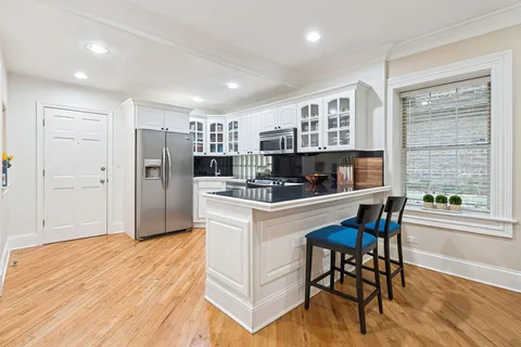 $525,000 | 2734 North Mildred Avenue, Unit G, Chicago, IL 60614