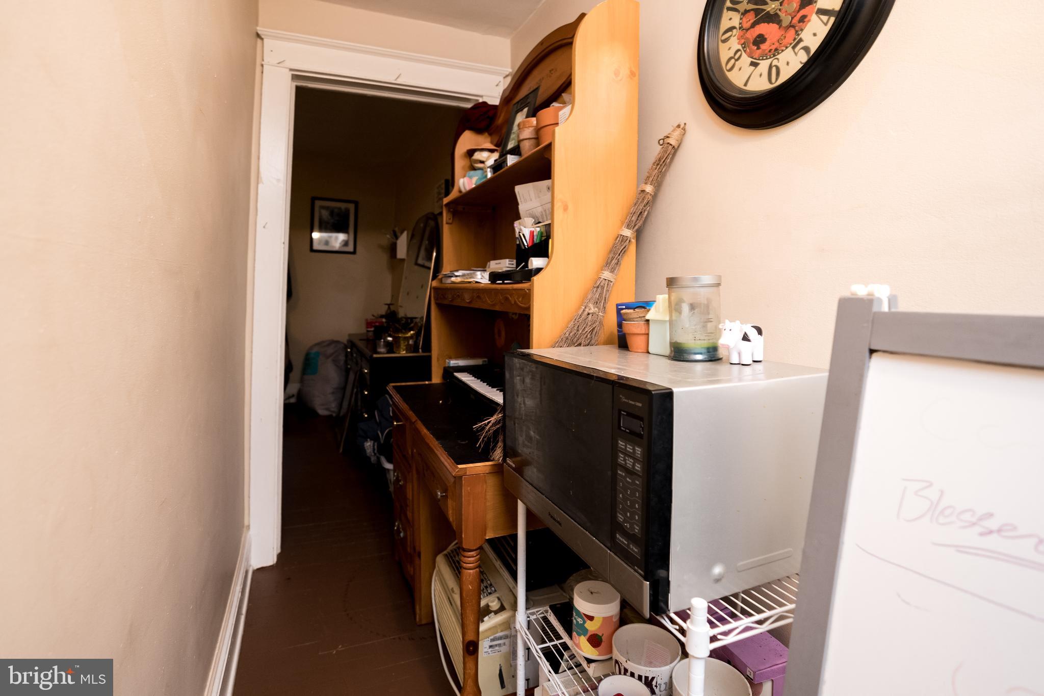 102 Ruby Street Lancaster, PA 17603 - Photo 33 of 41 a view of living room with washer and dryer