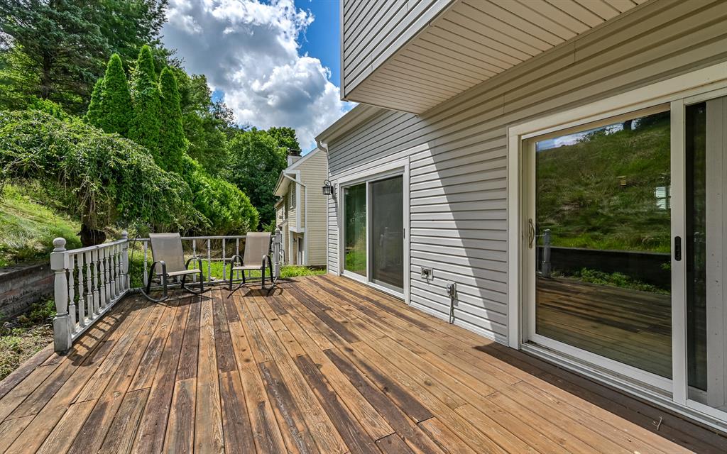 2572 B Grouse Ridge Wexford, PA 15090 - Photo 21 of 28