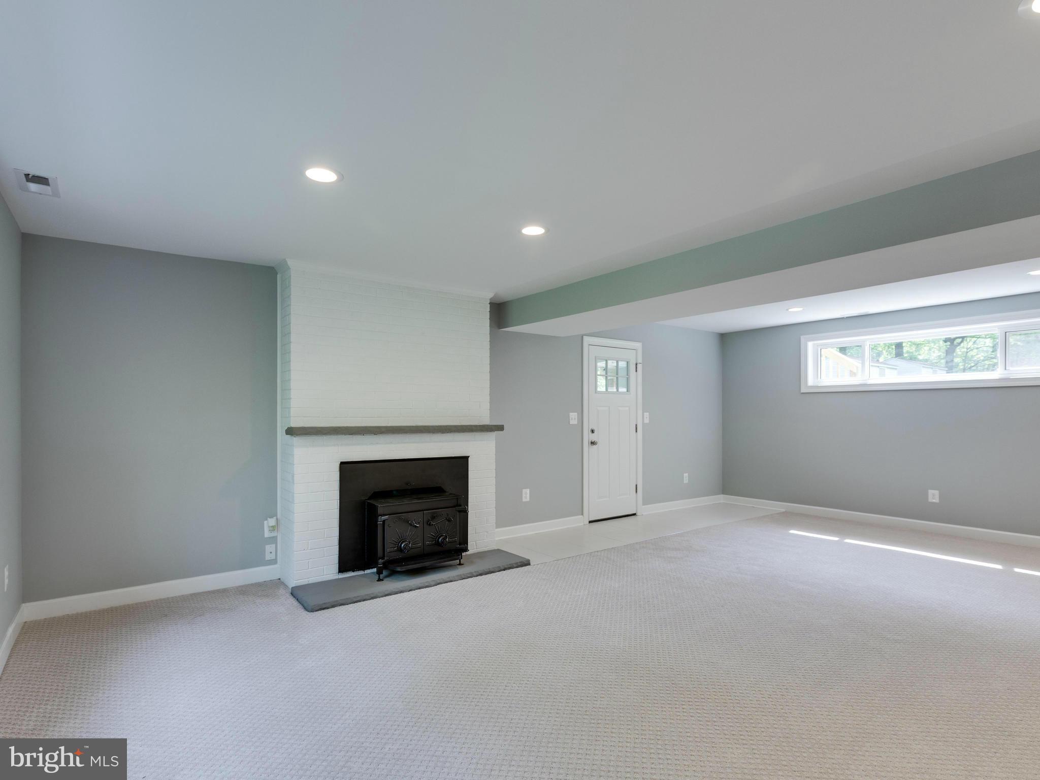 308 Manning Road East Accokeek, MD 20607 - Photo 20 of 30 Family Room
