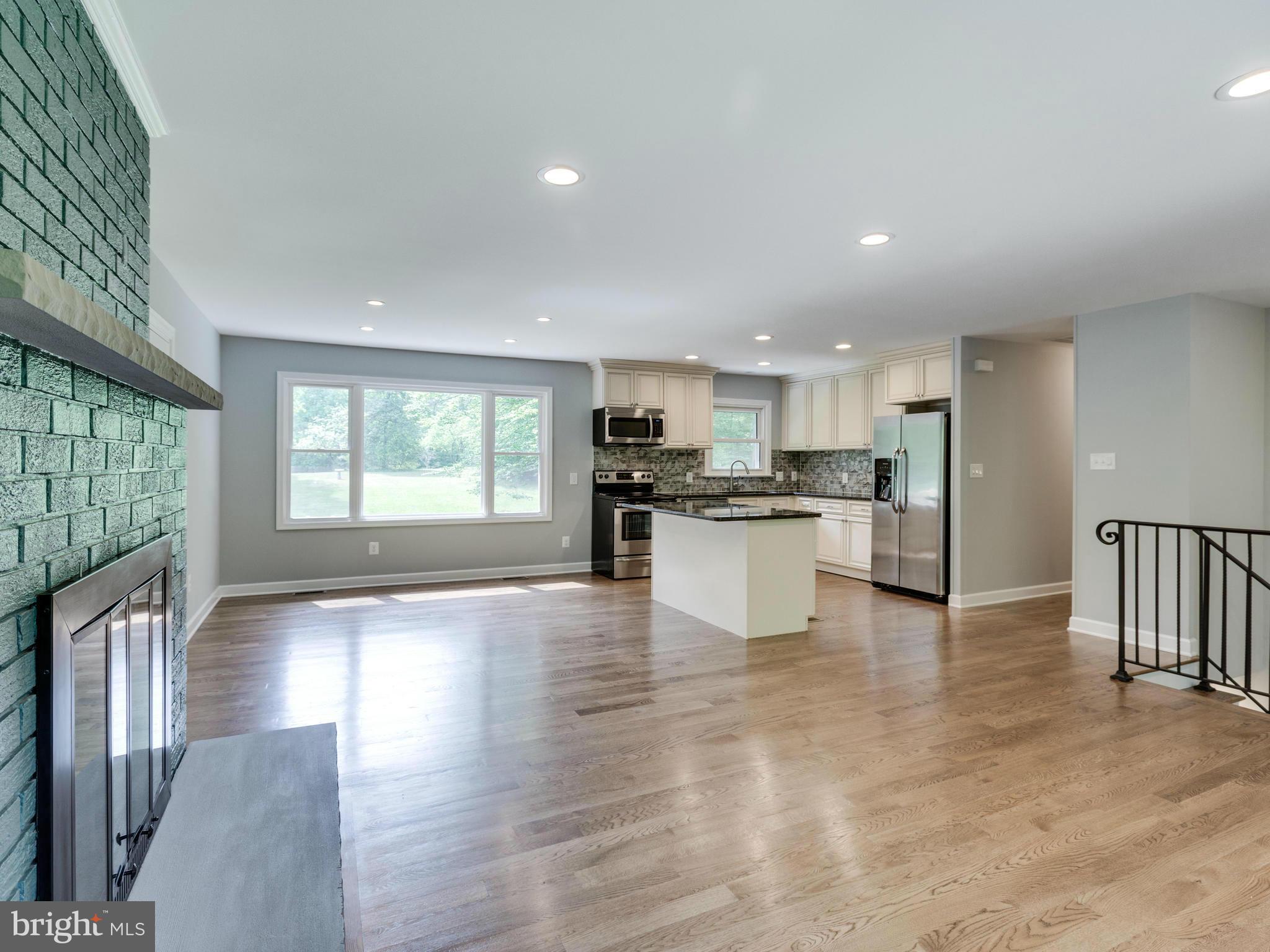308 Manning Road East Accokeek, MD 20607 - Photo 7 of 30 Interior (General)