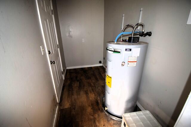 2784 Meredith Road Ponce de Leon, FL 32455 - Photo 13 of 17 Laundry