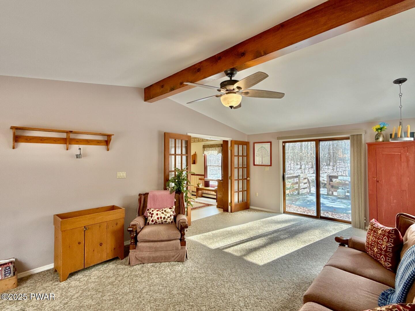 101 Daniels Road Hawley, PA 18428 - Photo 31 of 74 22-family room