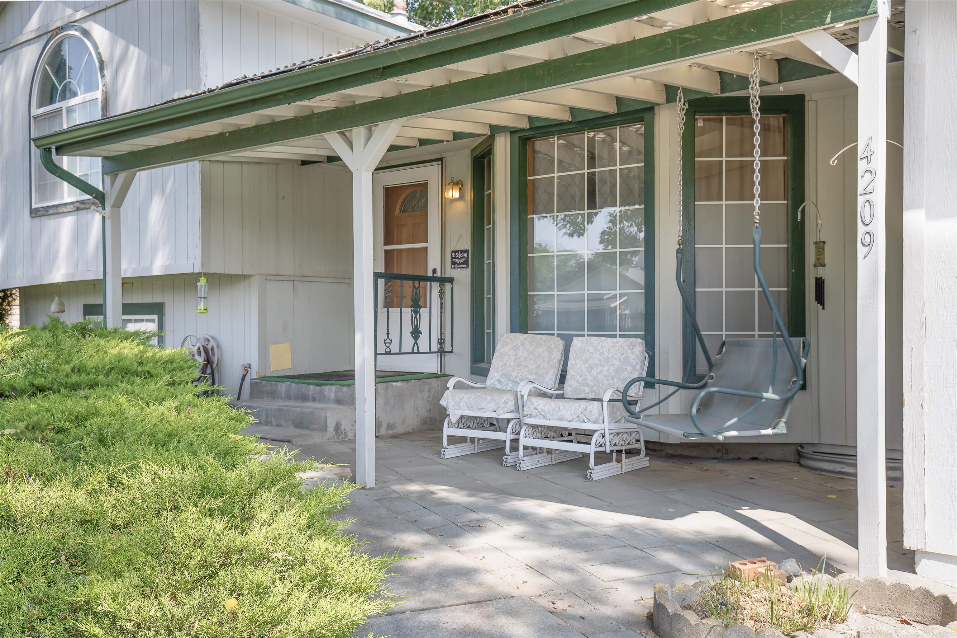 4209 East Center Road Mead, WA 99021 - Photo 3 of 21 Gallery Image 3