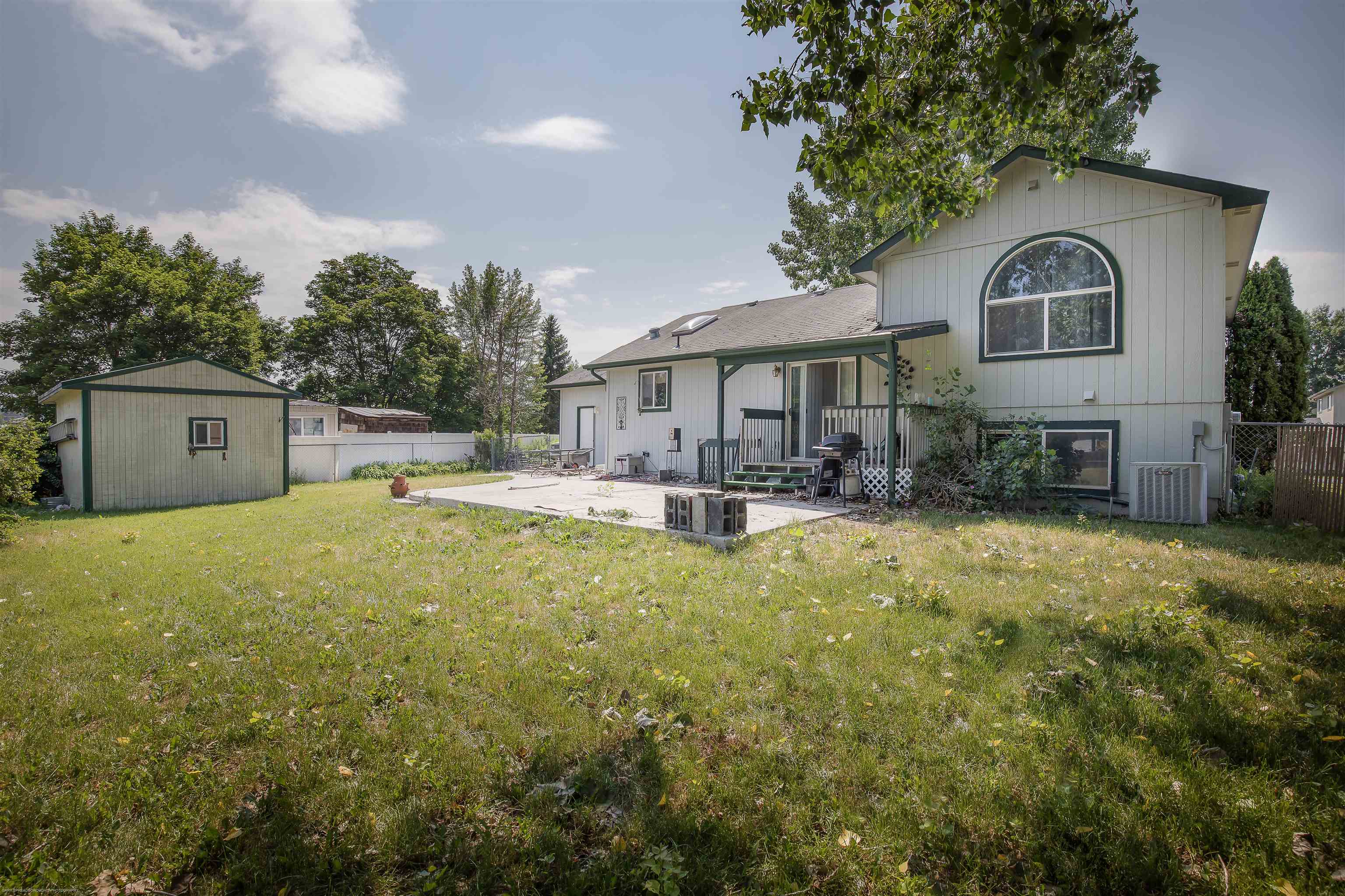 4209 East Center Road Mead, WA 99021 - Photo 4 of 21 Gallery Image 4