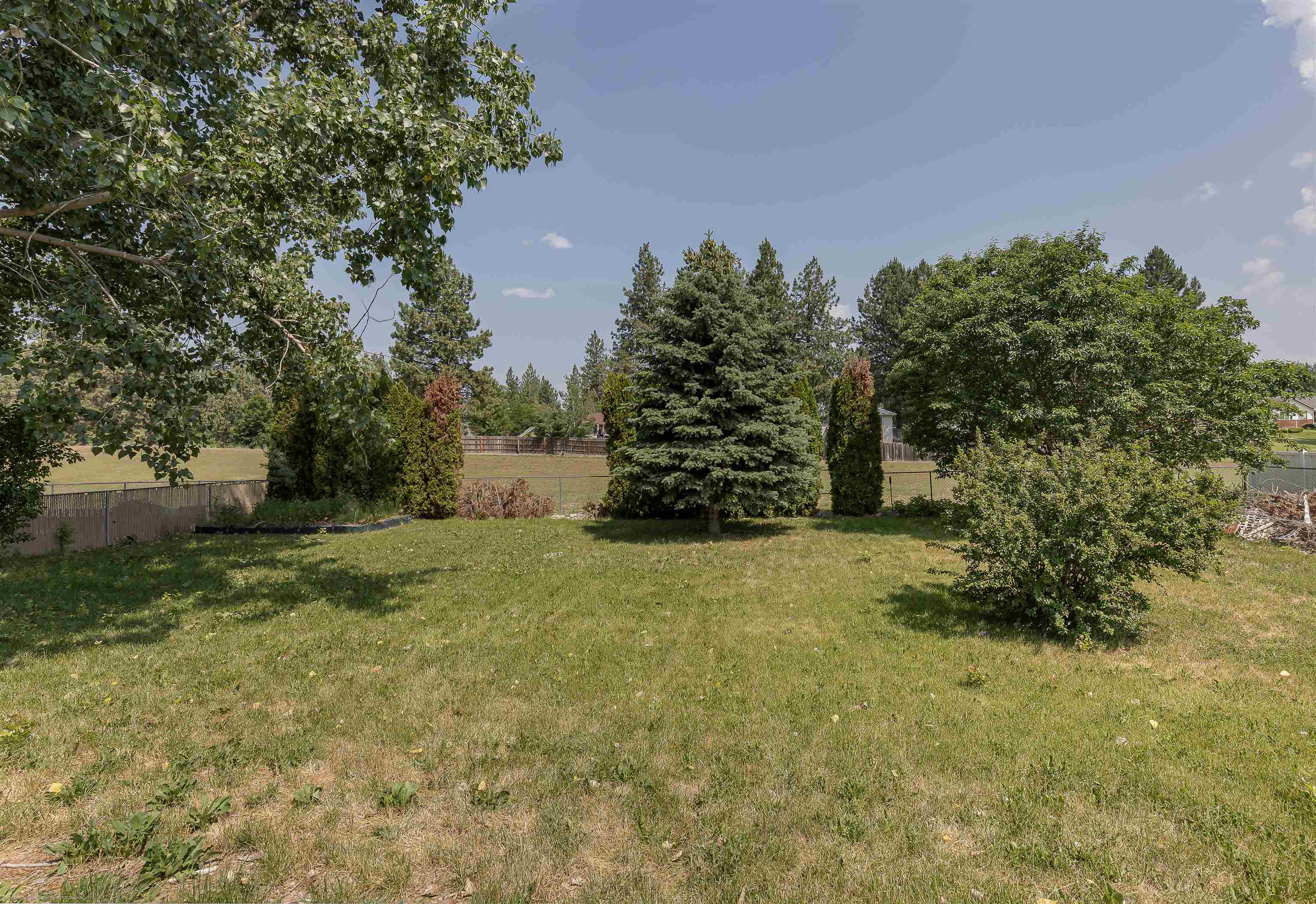 4209 East Center Road Mead, WA 99021 - Photo 5 of 21 Gallery Image 5