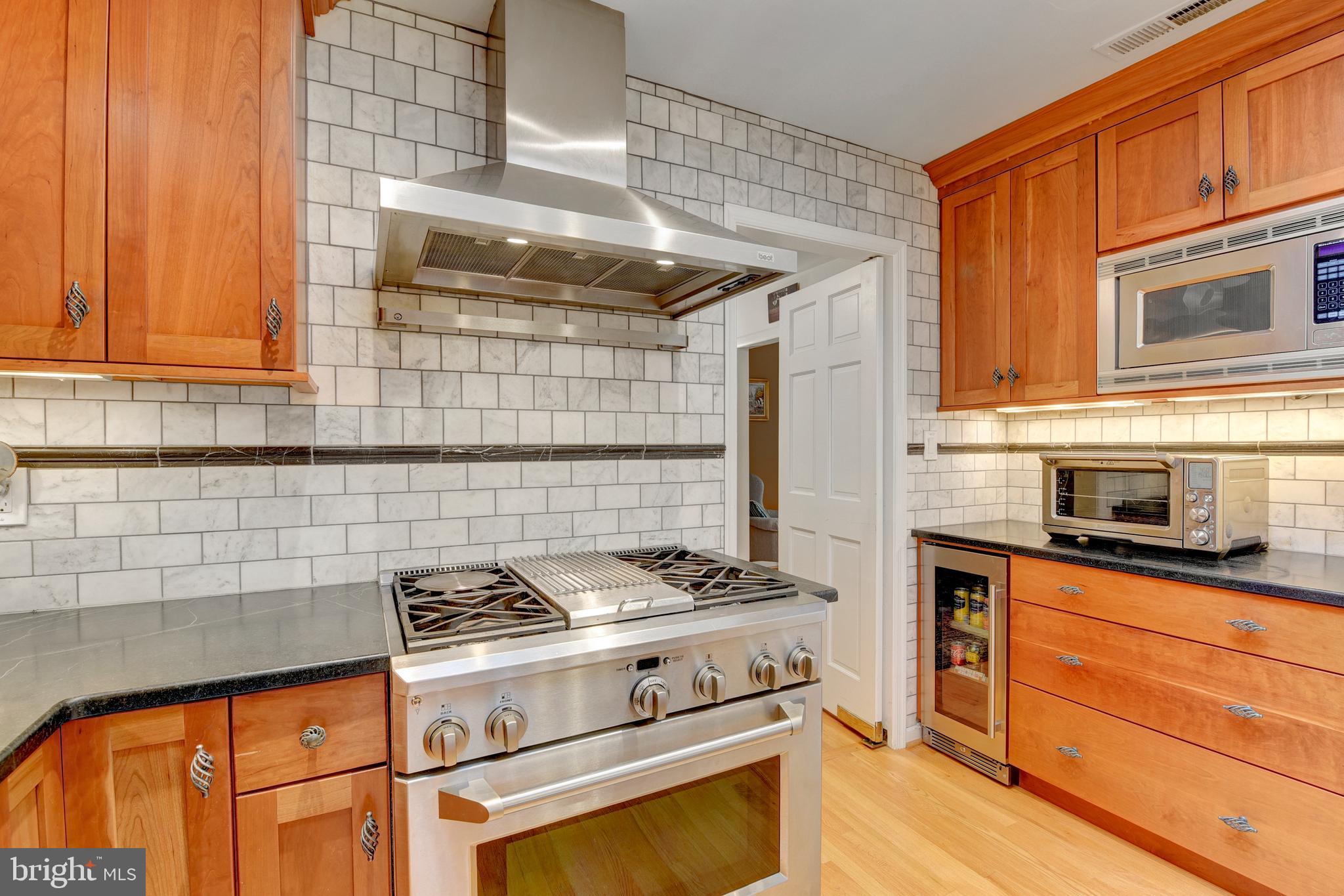 278 Cape St John Road Annapolis, MD 21401 - Photo 16 of 62