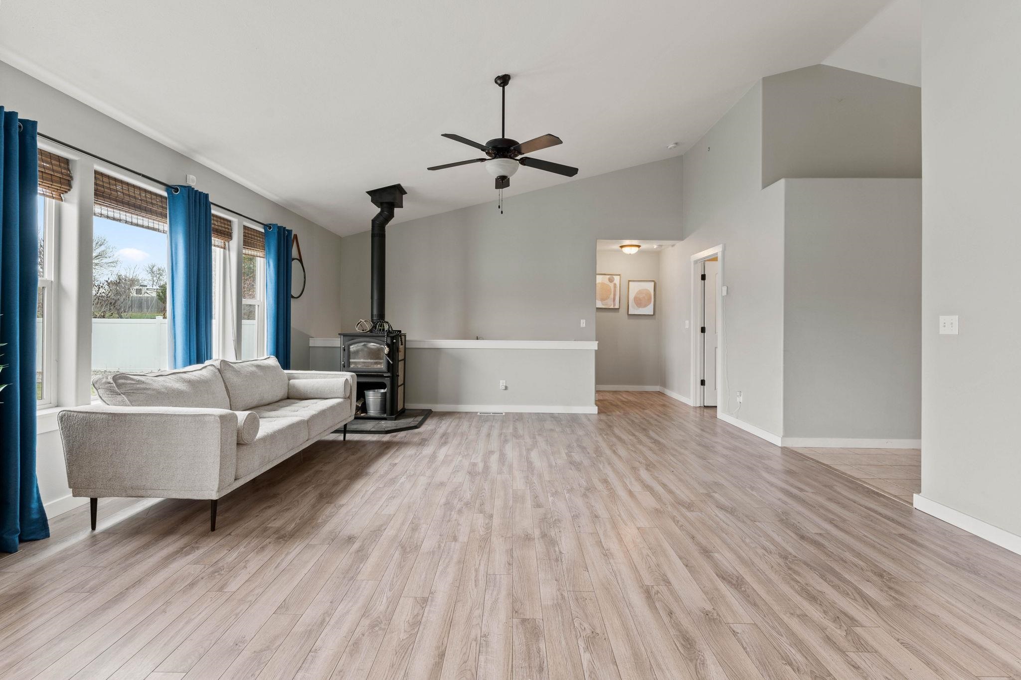 1021 South Mamer Road Spokane Valley, WA 99216 - Photo 3 of 39