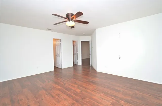 $2,175 | 941 Newberry Trail, Fort Worth, TX 76120