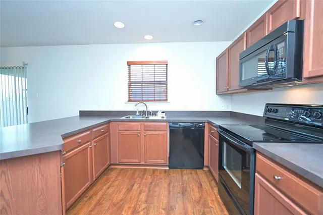 $2,175 | 941 Newberry Trail, Fort Worth, TX 76120