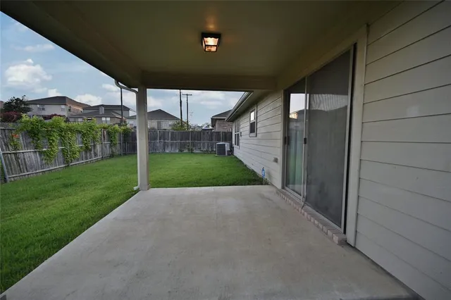 $2,175 | 941 Newberry Trail, Fort Worth, TX 76120