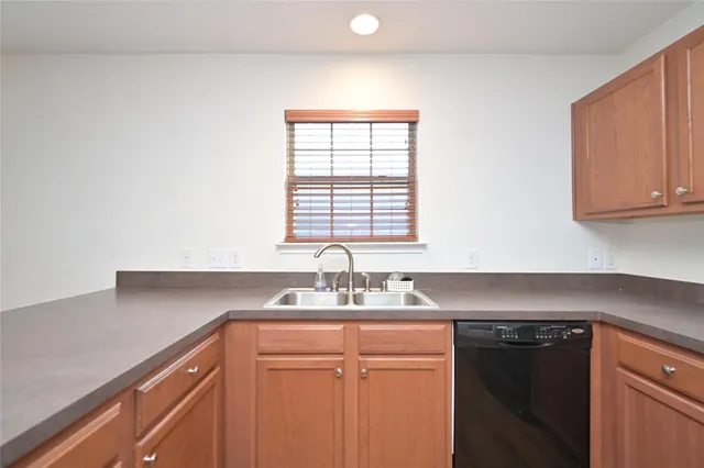 $2,175 | 941 Newberry Trail, Fort Worth, TX 76120