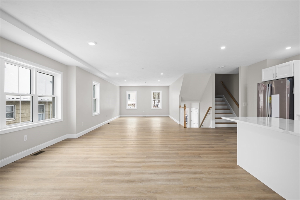 17 C Mott Street Worcester, MA 01604 - Photo 13 of 33