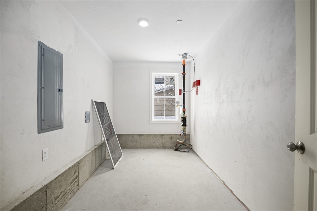 17 C Mott Street Worcester, MA 01604 - Photo 29 of 33