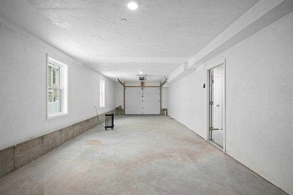 17 C Mott Street Worcester, MA 01604 - Photo 30 of 33