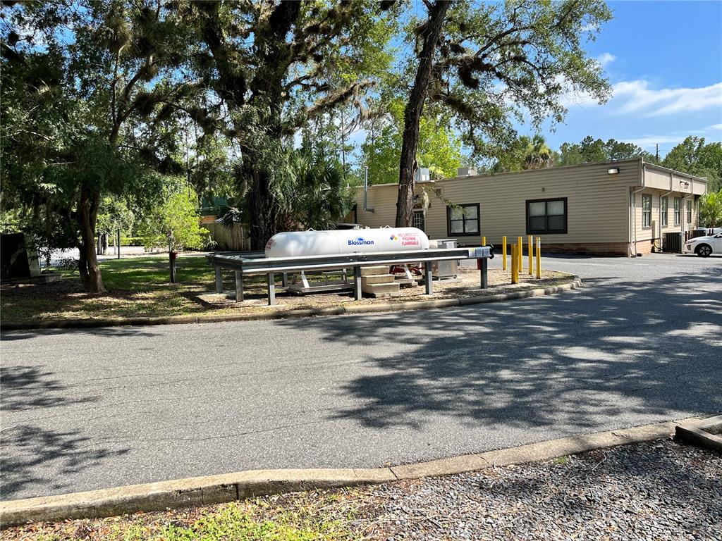 2915 Northeast 102nd Ave Road Silver Springs, FL 34488 - Photo 40 of 63