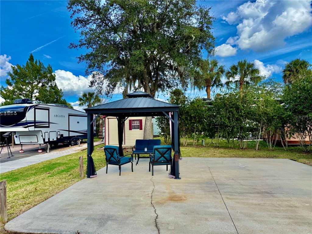 2915 Northeast 102nd Ave Road Silver Springs, FL 34488 - Photo 4 of 63