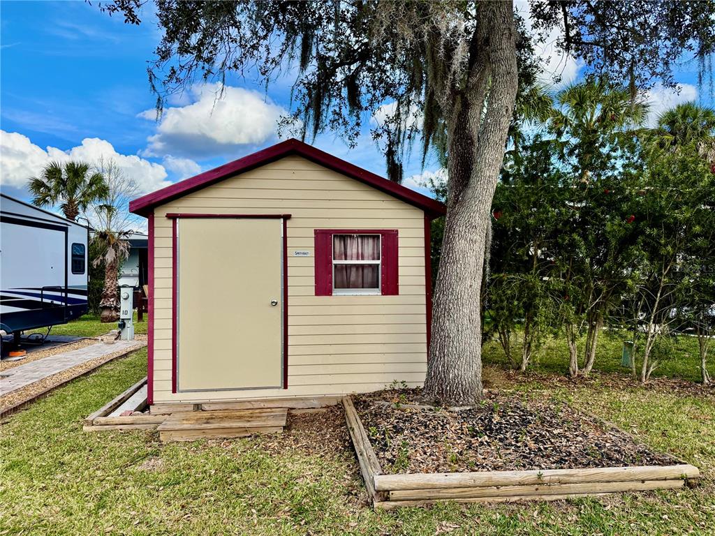 2915 Northeast 102nd Ave Road Silver Springs, FL 34488 - Photo 5 of 63