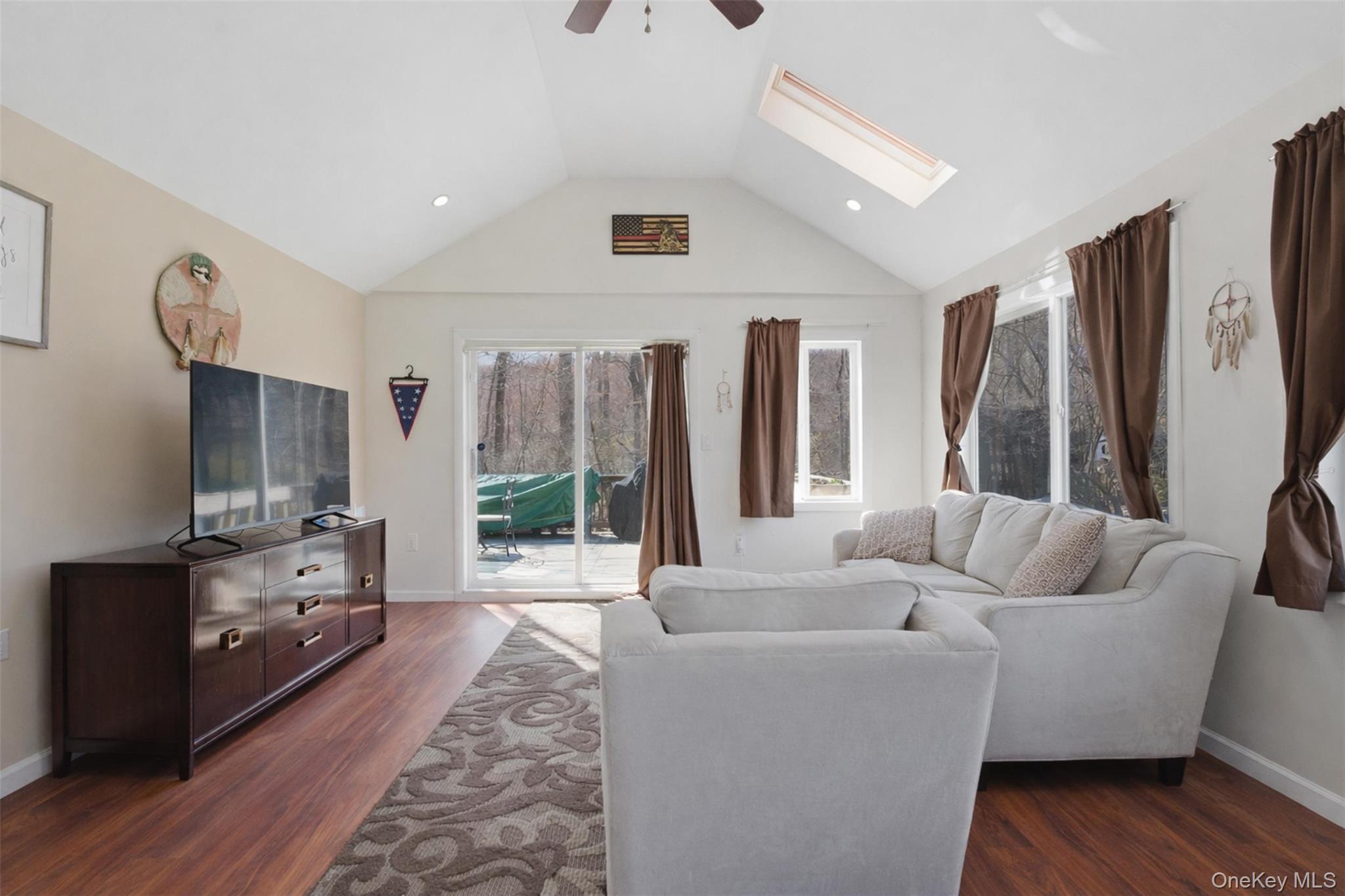 35 Highland Road Mahopac, NY 10541 - Photo 3 of 25