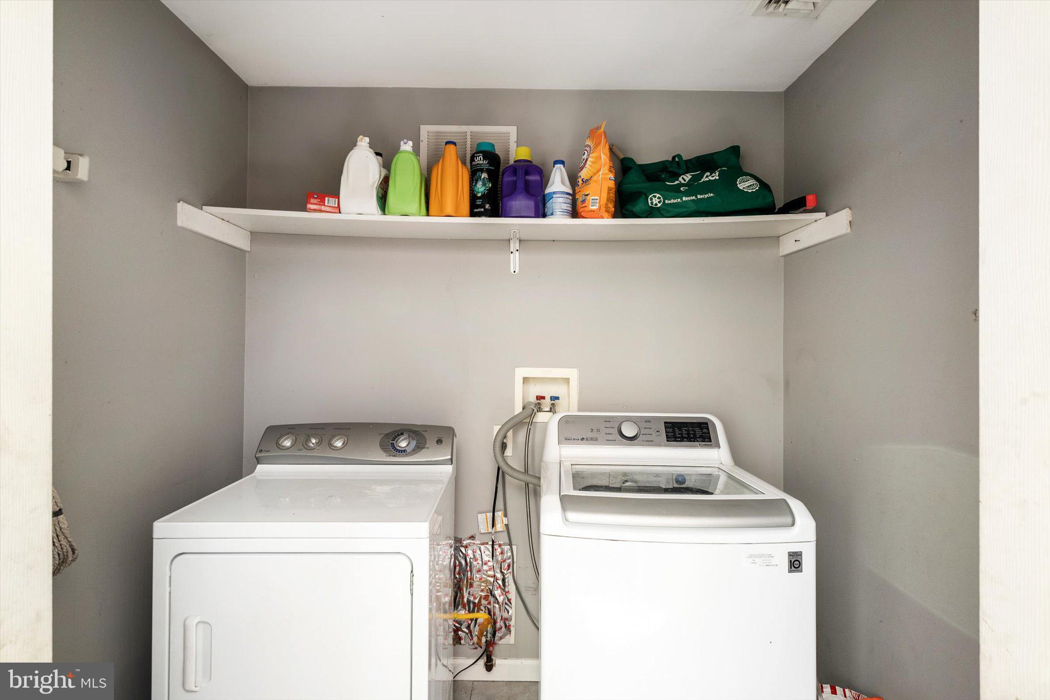 355 Leonard Avenue Hamilton, NJ 08619 - Photo 12 of 34 a utility room with dryer and washer