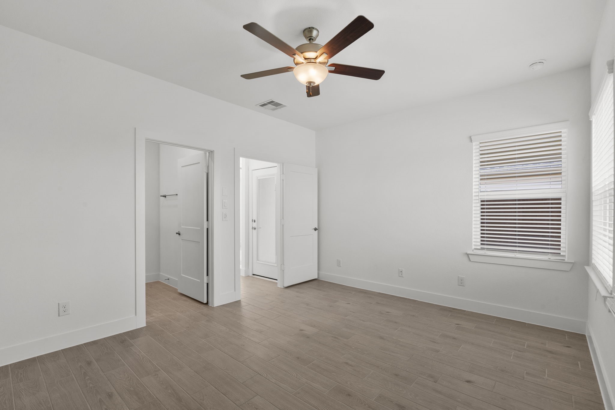 5243 Celestial Court Iowa Colony, TX 77583 - Photo 19 of 37