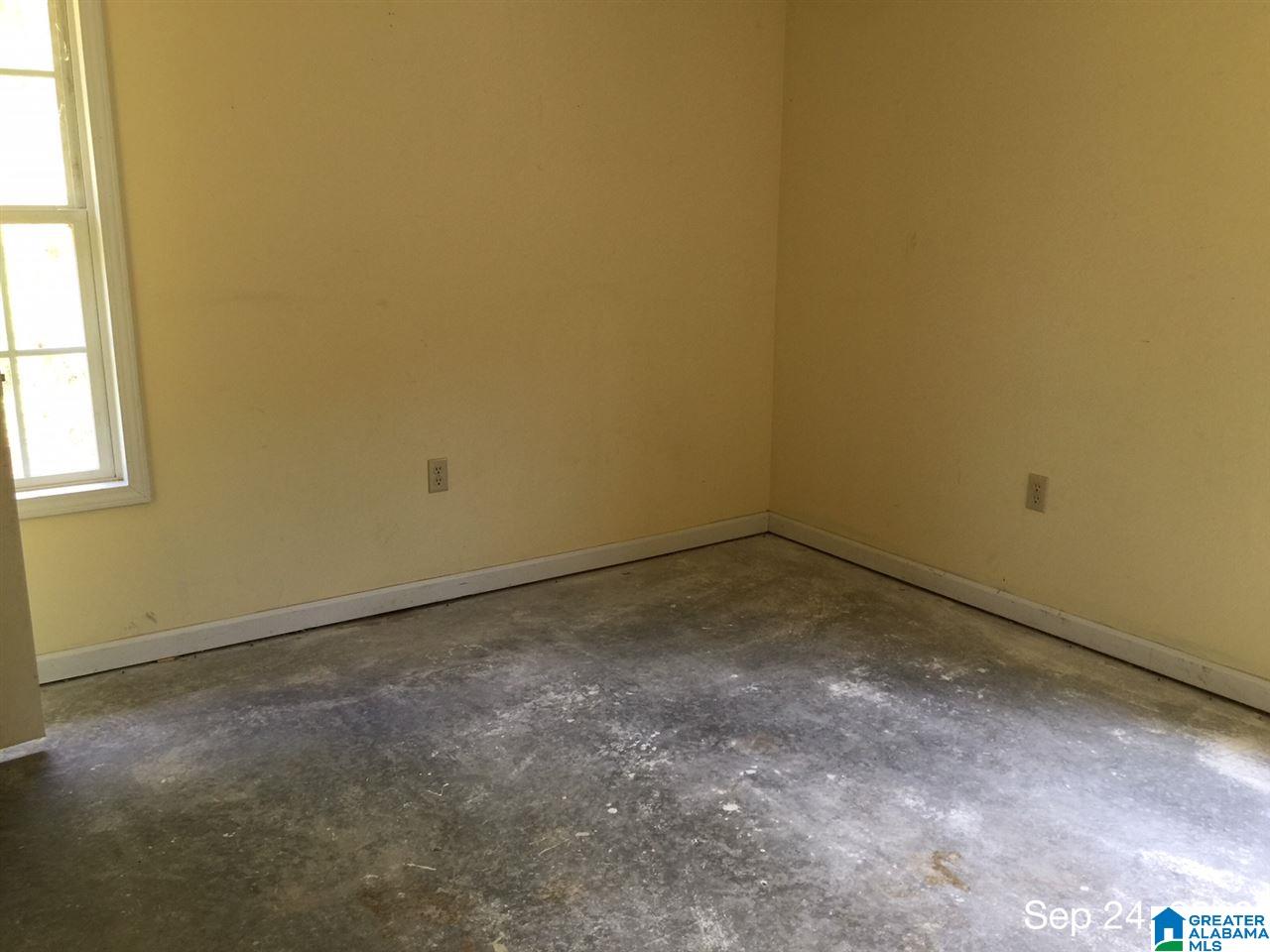295 Bankhead Street Sulligent, AL 35586 - Photo 11 of 14