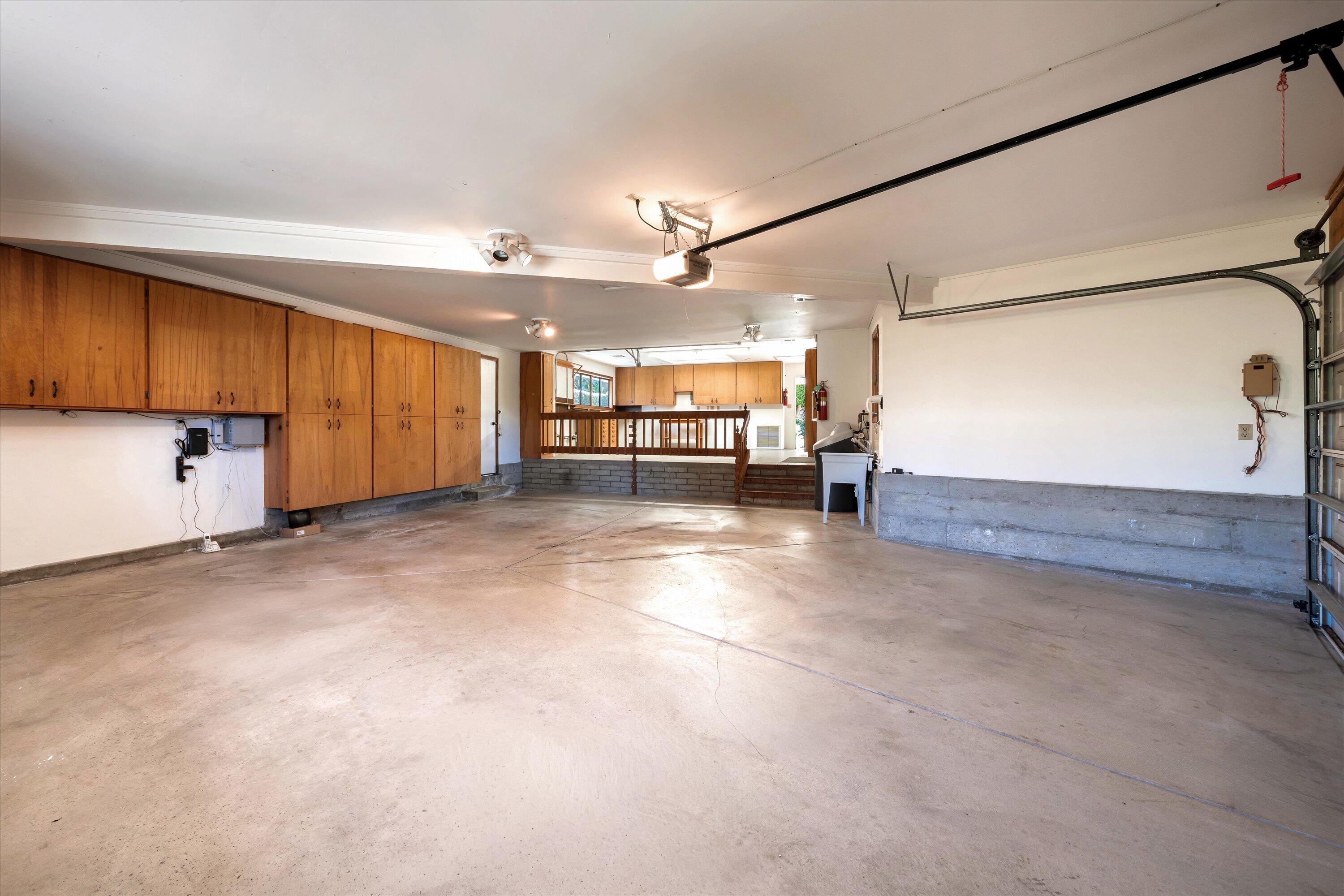 200 Morada Lane Santa Barbara, CA 93105 - Photo 31 of 39 2 Car garage
