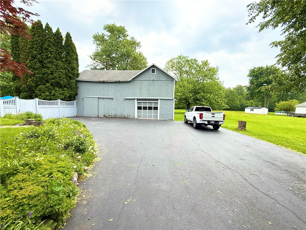 2023 Gravel Road Seneca Falls, NY 13148 - Photo 4 of 50